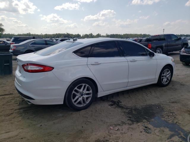 Photo 2 VIN: 3FA6P0H7XGR272465 - FORD FUSION SE 