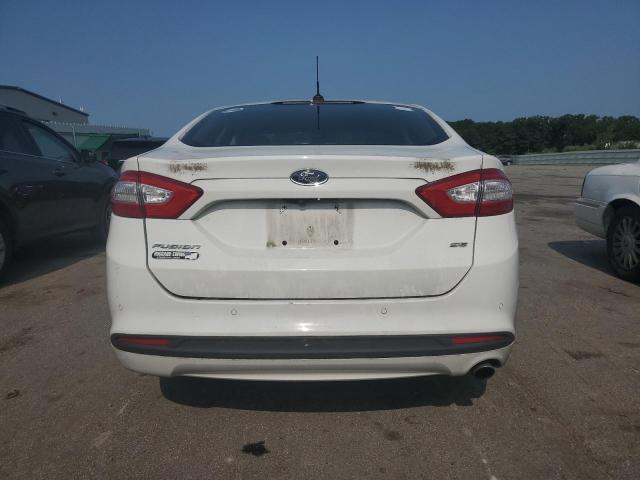 Photo 5 VIN: 3FA6P0H7XGR294790 - FORD FUSION SE 