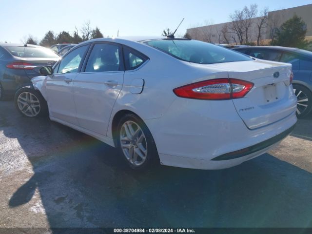 Photo 2 VIN: 3FA6P0H7XGR307263 - FORD FUSION 