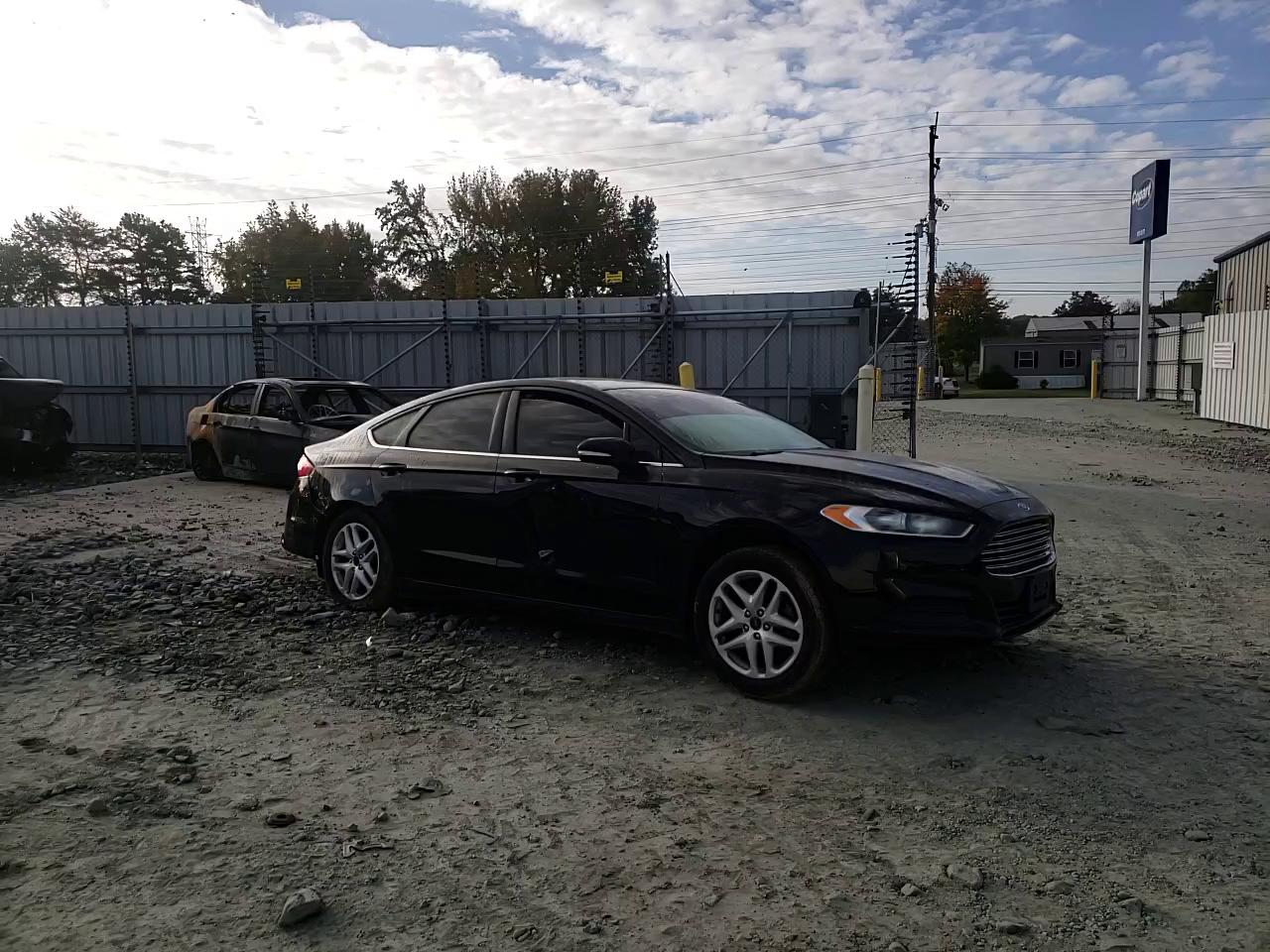 Photo 10 VIN: 3FA6P0H7XGR336147 - FORD FUSION SE 