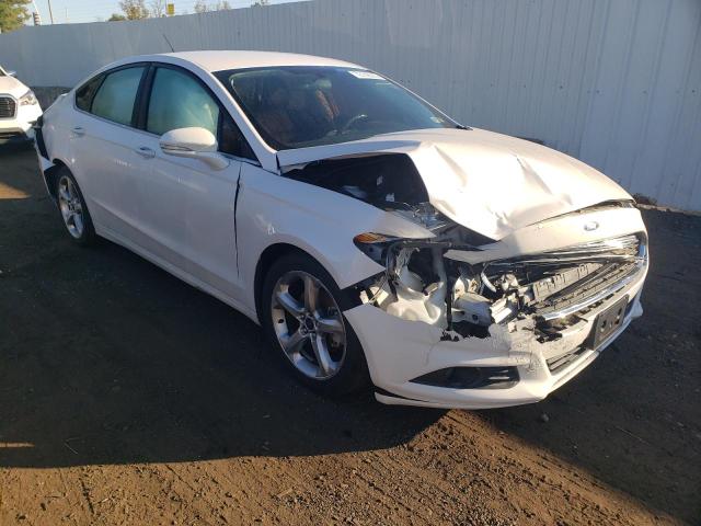 Photo 3 VIN: 3FA6P0H7XGR374199 - FORD FUSION SE 