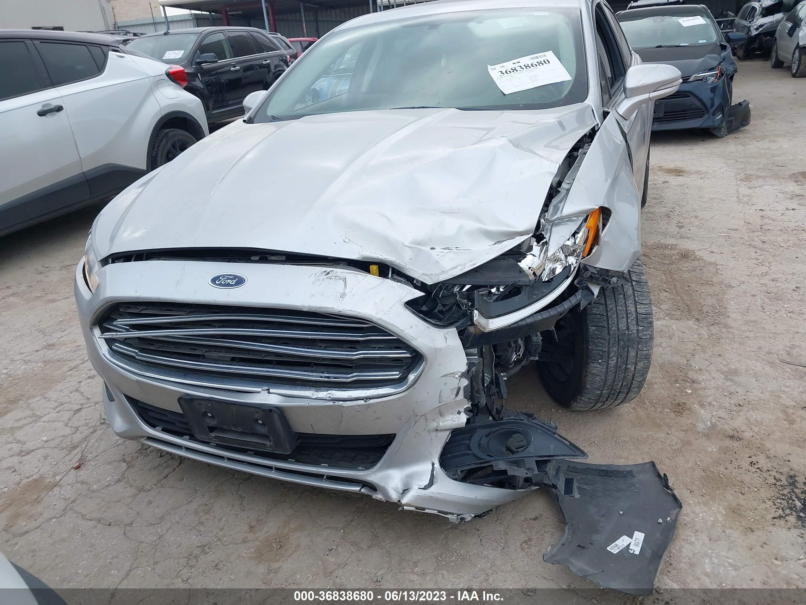 Photo 11 VIN: 3FA6P0H7XGR382433 - FORD FUSION 