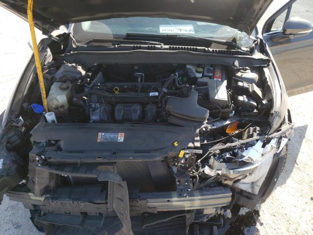 Photo 6 VIN: 3FA6P0H7XGR403068 - FORD FUSION SE 