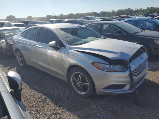 Photo 3 VIN: 3FA6P0H7XHR143935 - FORD FUSION SE 