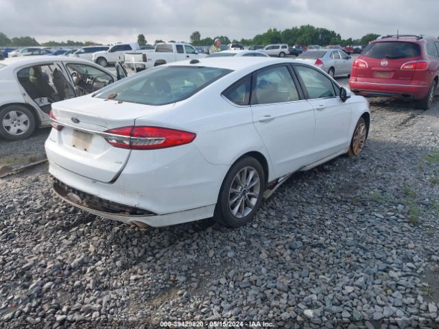 Photo 3 VIN: 3FA6P0H7XHR146155 - FORD FUSION 