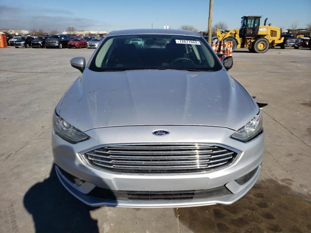 Photo 4 VIN: 3FA6P0H7XHR146740 - FORD FUSION SE 