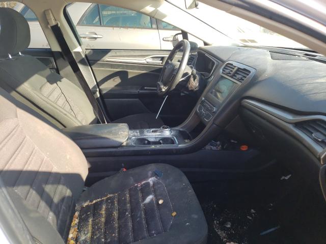 Photo 4 VIN: 3FA6P0H7XHR153655 - FORD FUSION SE 