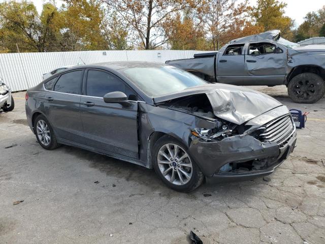 Photo 3 VIN: 3FA6P0H7XHR215331 - FORD FUSION SE 