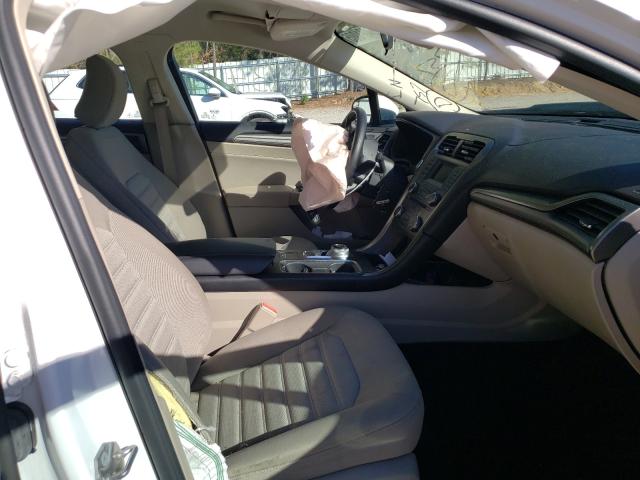 Photo 4 VIN: 3FA6P0H7XHR217757 - FORD FUSION SE 