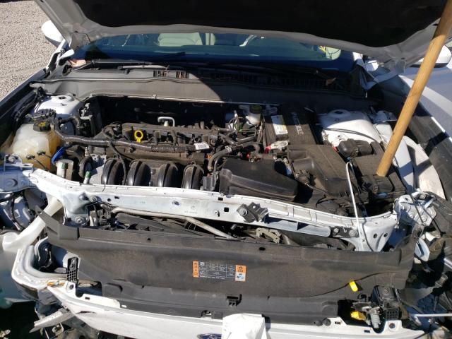 Photo 6 VIN: 3FA6P0H7XHR217757 - FORD FUSION SE 