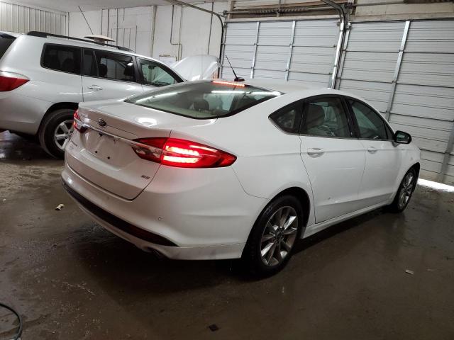 Photo 2 VIN: 3FA6P0H7XHR235403 - FORD FUSION SE 