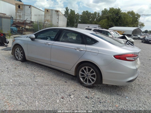 Photo 2 VIN: 3FA6P0H7XHR260253 - FORD FUSION 