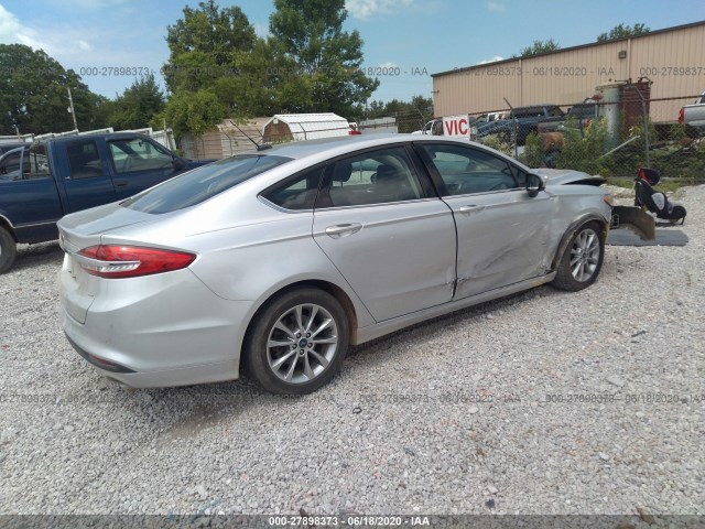 Photo 3 VIN: 3FA6P0H7XHR260253 - FORD FUSION 