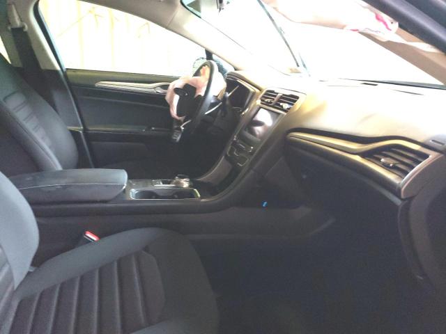 Photo 4 VIN: 3FA6P0H7XHR378092 - FORD FUSION SE 