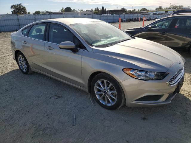 Photo 3 VIN: 3FA6P0H7XHR414105 - FORD FUSION SE 