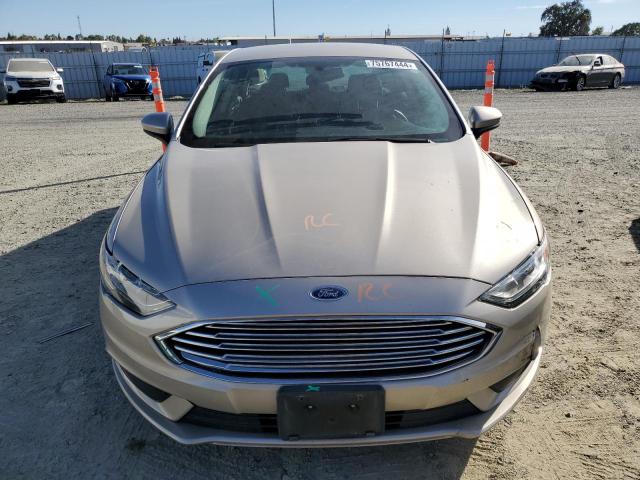 Photo 4 VIN: 3FA6P0H7XHR414105 - FORD FUSION SE 