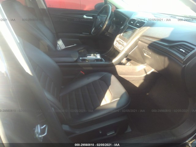 Photo 4 VIN: 3FA6P0H7XJR115221 - FORD FUSION 