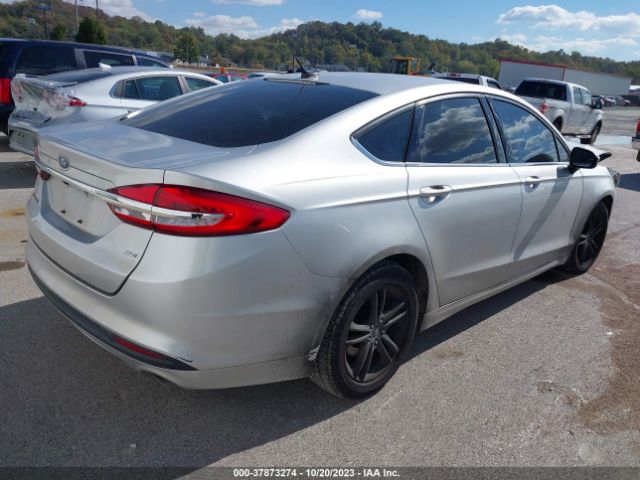 Photo 3 VIN: 3FA6P0H7XJR159297 - FORD FUSION 