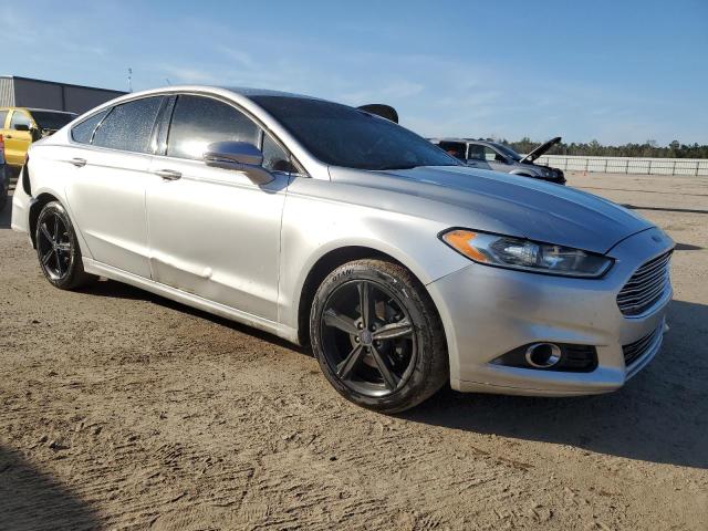 Photo 3 VIN: 3FA6P0H90GR230940 - FORD FUSION SE 