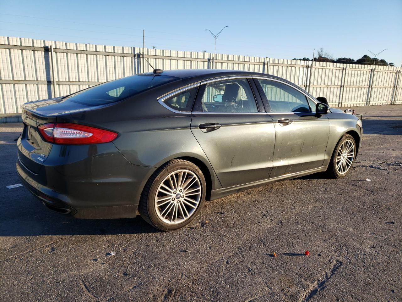 Photo 2 VIN: 3FA6P0H91FR166924 - FORD FUSION 