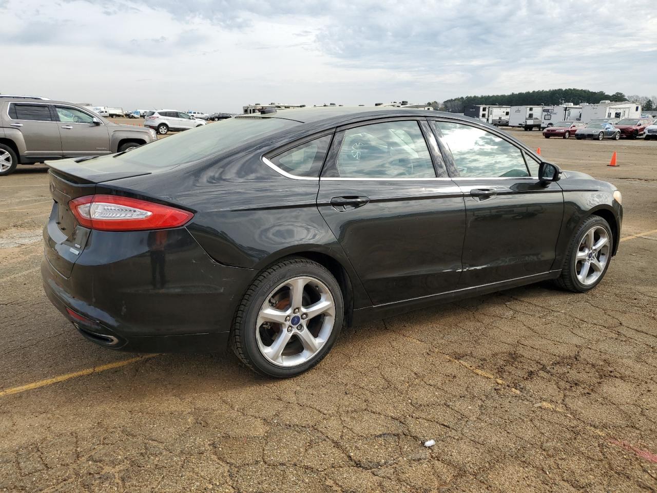 Photo 2 VIN: 3FA6P0H91FR234154 - FORD FUSION 