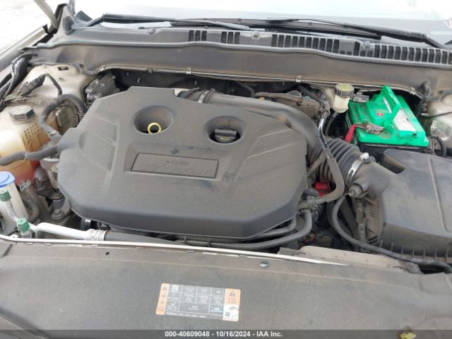 Photo 9 VIN: 3FA6P0H92HR105651 - FORD FUSION 