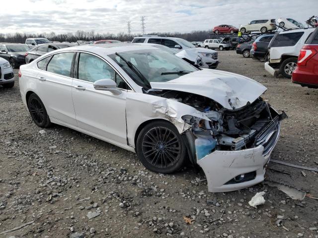 Photo 3 VIN: 3FA6P0H93ER110031 - FORD FUSION SE 