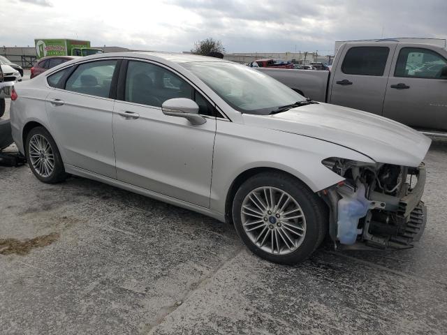 Photo 3 VIN: 3FA6P0H93FR288734 - FORD FUSION SE 