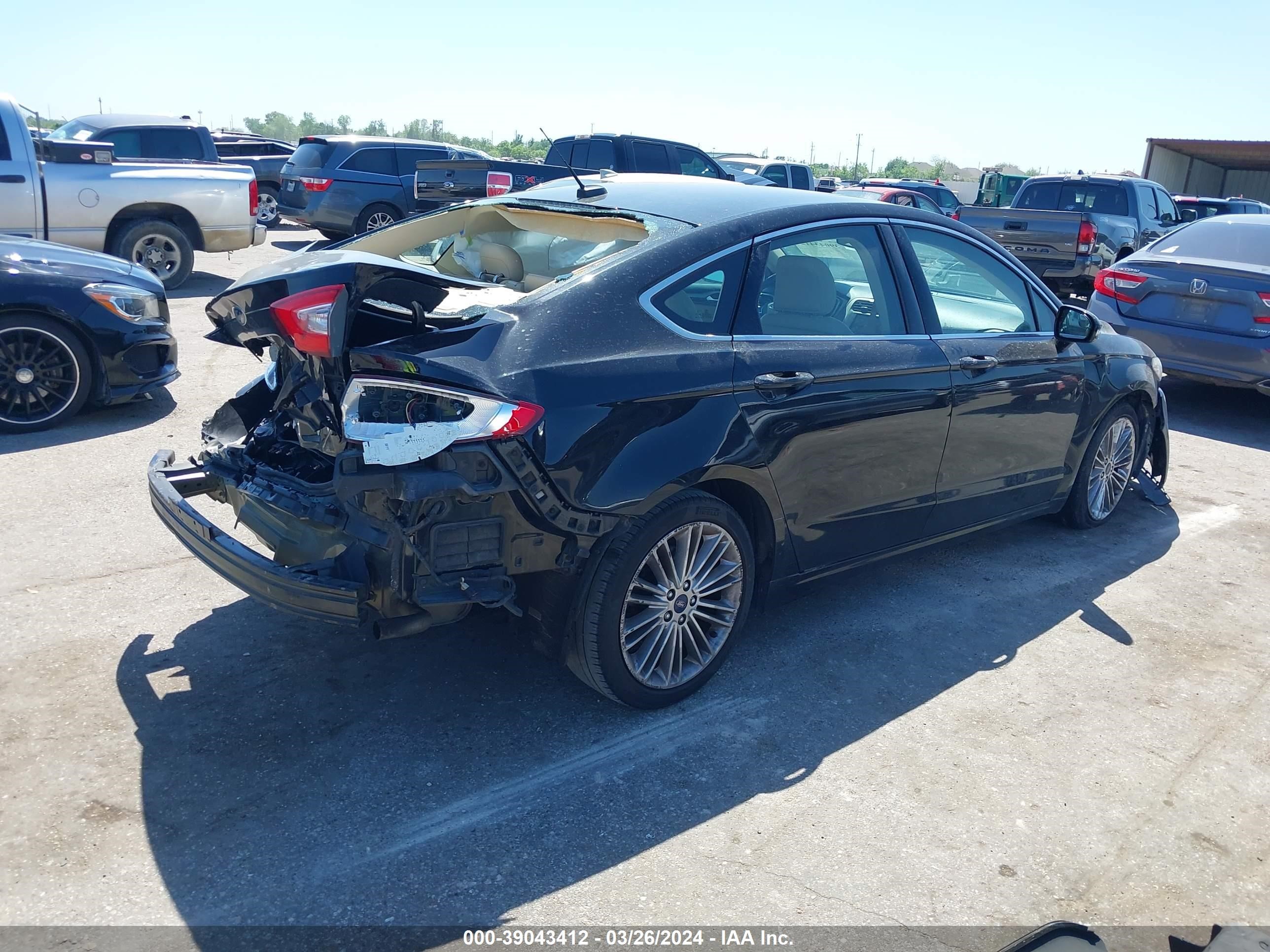 Photo 3 VIN: 3FA6P0H93GR402555 - FORD FUSION 