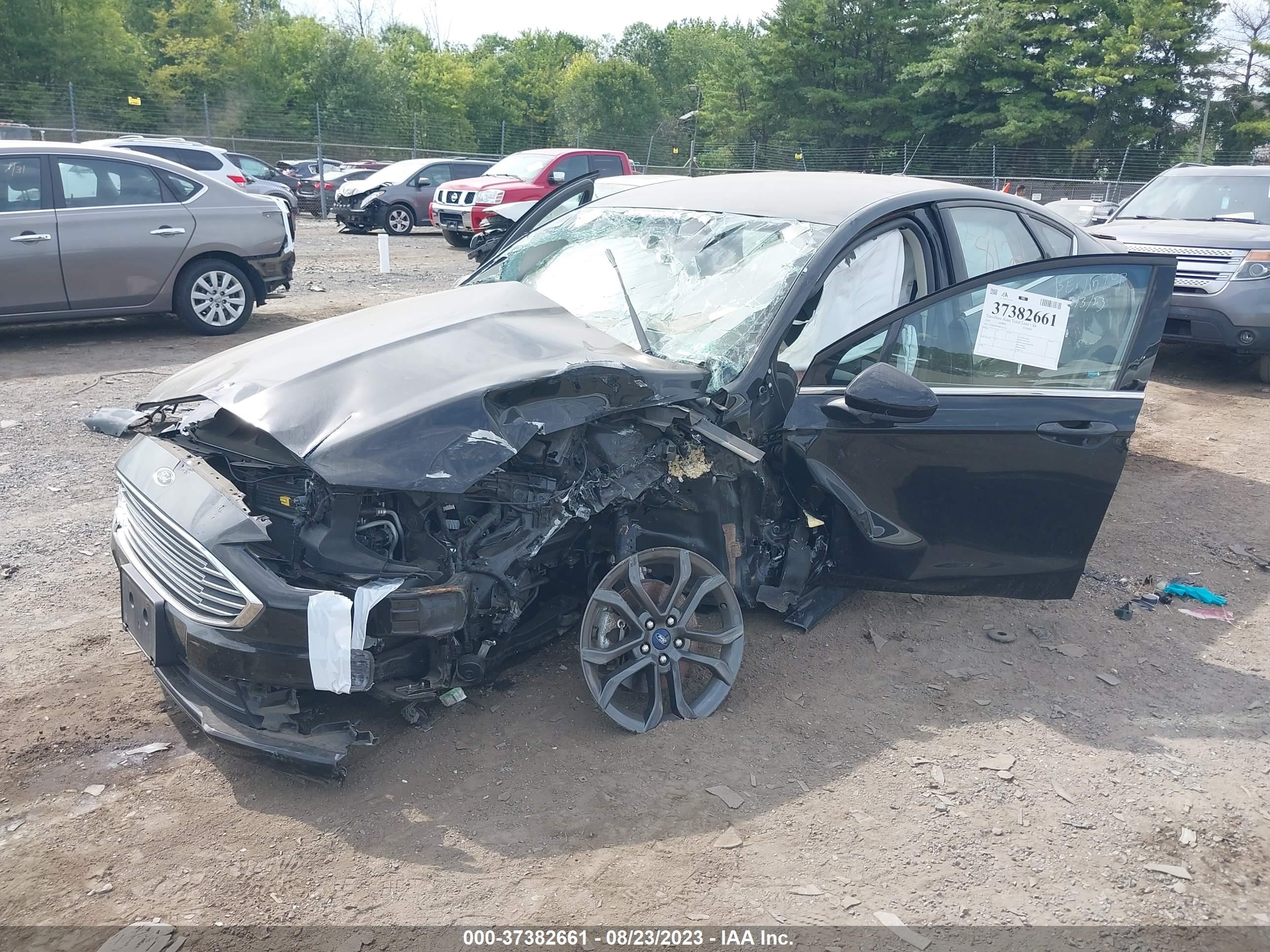 Photo 1 VIN: 3FA6P0H93JR157330 - FORD FUSION 