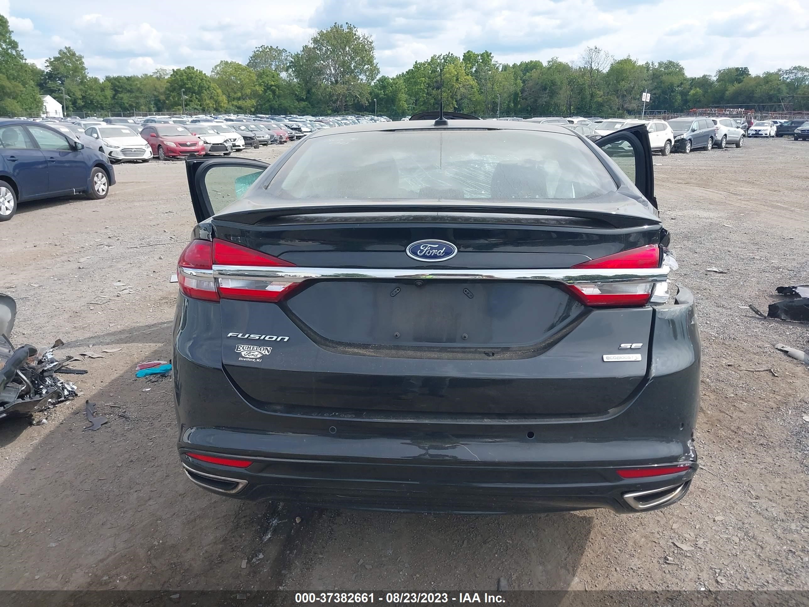 Photo 14 VIN: 3FA6P0H93JR157330 - FORD FUSION 