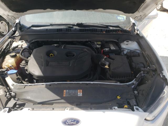 Photo 6 VIN: 3FA6P0H94DR297794 - FORD FUSION SE 