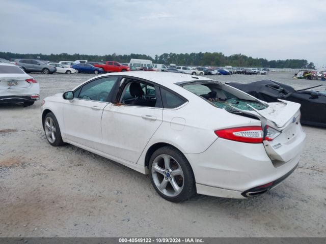 Photo 2 VIN: 3FA6P0H95FR231015 - FORD FUSION 