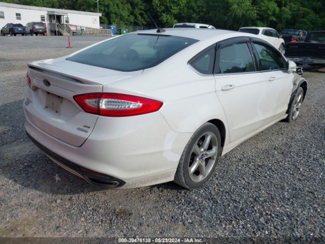 Photo 3 VIN: 3FA6P0H96FR297931 - FORD FUSION 