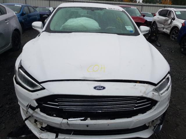 Photo 6 VIN: 3FA6P0H97HR111168 - FORD FUSION SE 