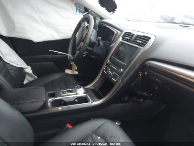 Photo 4 VIN: 3FA6P0H97JR244695 - FORD FUSION 