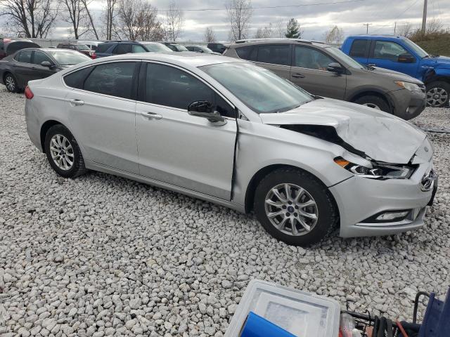 Photo 3 VIN: 3FA6P0H99HR135035 - FORD FUSION SE 