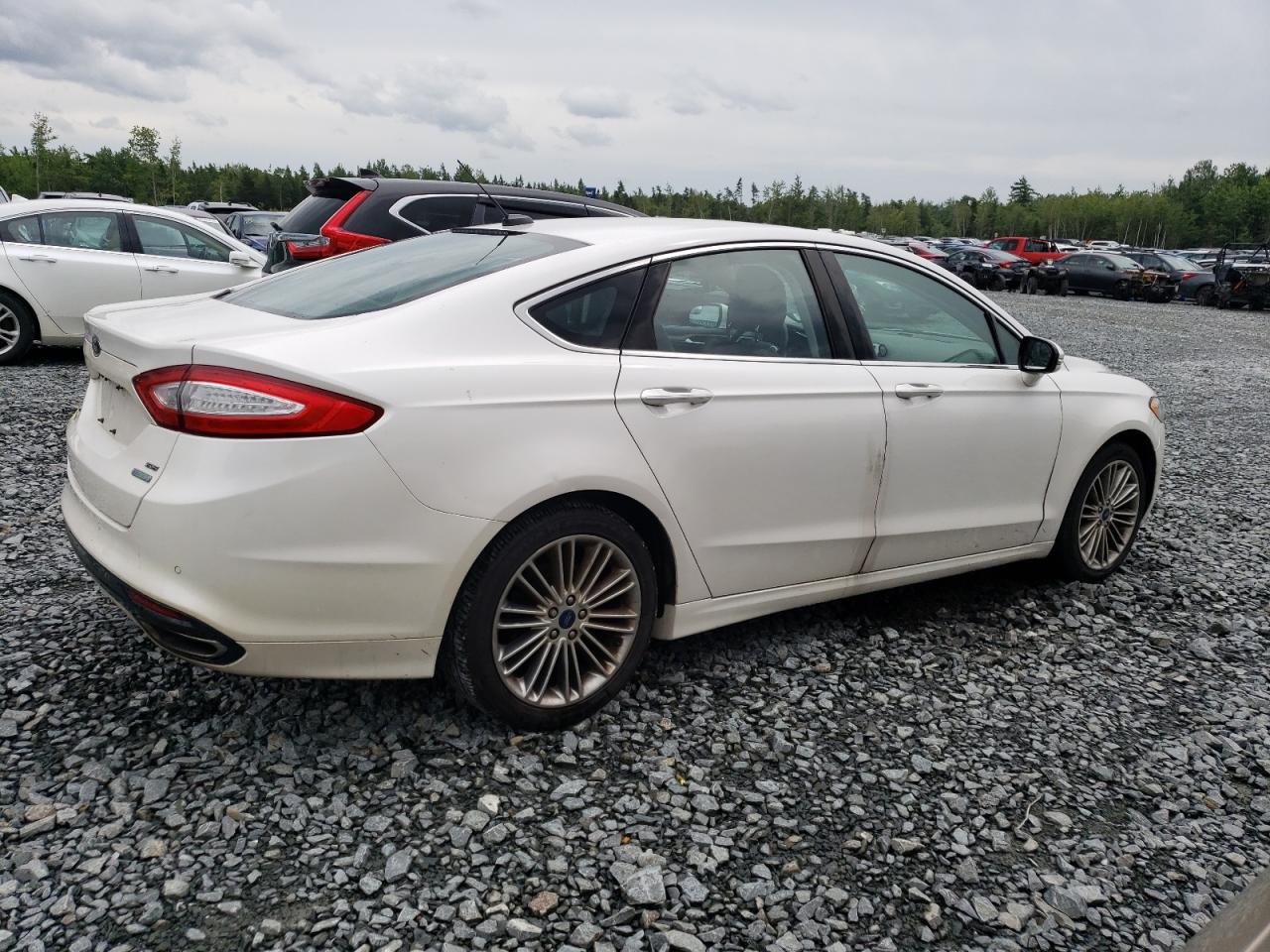 Photo 2 VIN: 3FA6P0H9XDR307633 - FORD FUSION 