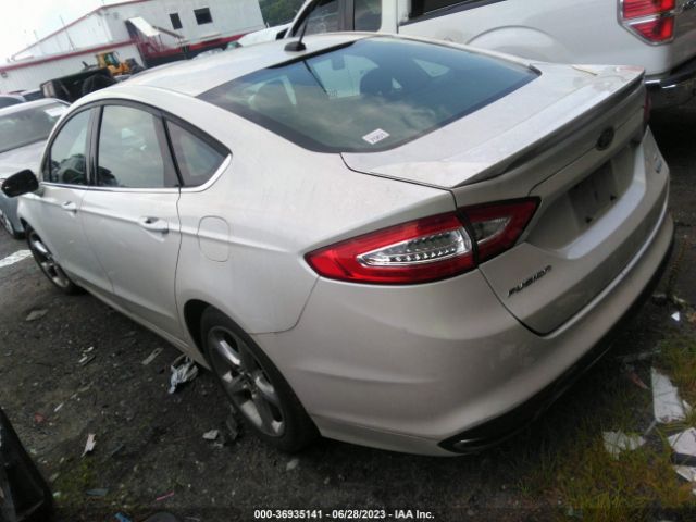 Photo 2 VIN: 3FA6P0H9XFR220334 - FORD FUSION 