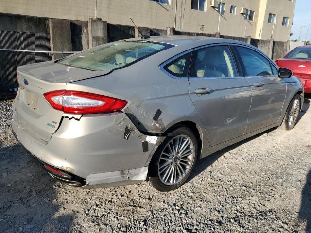 Photo 2 VIN: 3FA6P0H9XGR121482 - FORD FUSION SE 