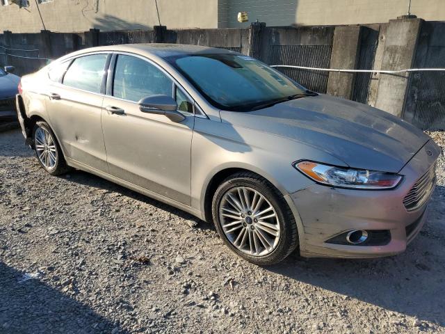 Photo 3 VIN: 3FA6P0H9XGR121482 - FORD FUSION SE 