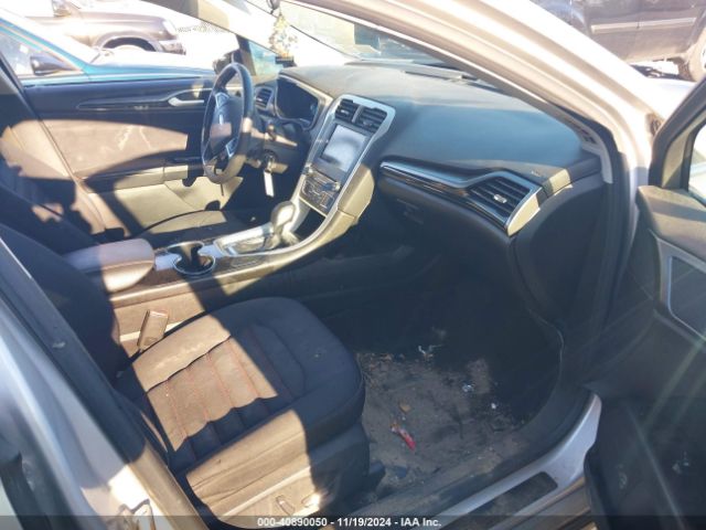 Photo 4 VIN: 3FA6P0H9XGR402228 - FORD FUSION 