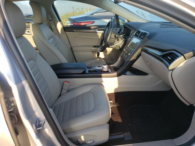 Photo 4 VIN: 3FA6P0H9XHR205156 - FORD FUSION SE 