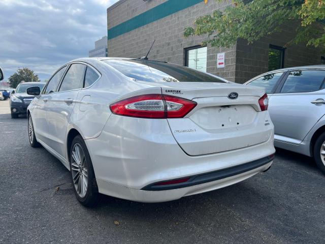 Photo 2 VIN: 3FA6P0HD0ER132525 - FORD FUSION SE 