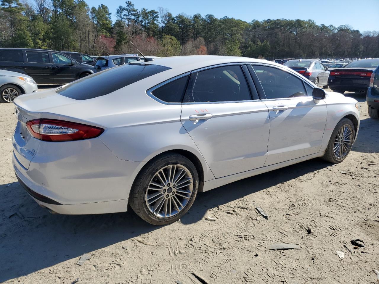 Photo 2 VIN: 3FA6P0HD0ER282408 - FORD FUSION 