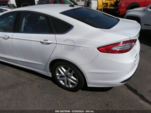 Photo 2 VIN: 3FA6P0HD0ER397493 - FORD FUSION 