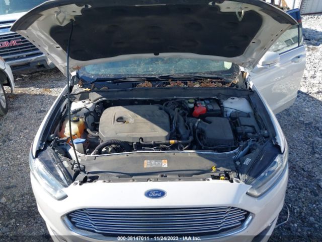 Photo 9 VIN: 3FA6P0HD0FR228656 - FORD FUSION 