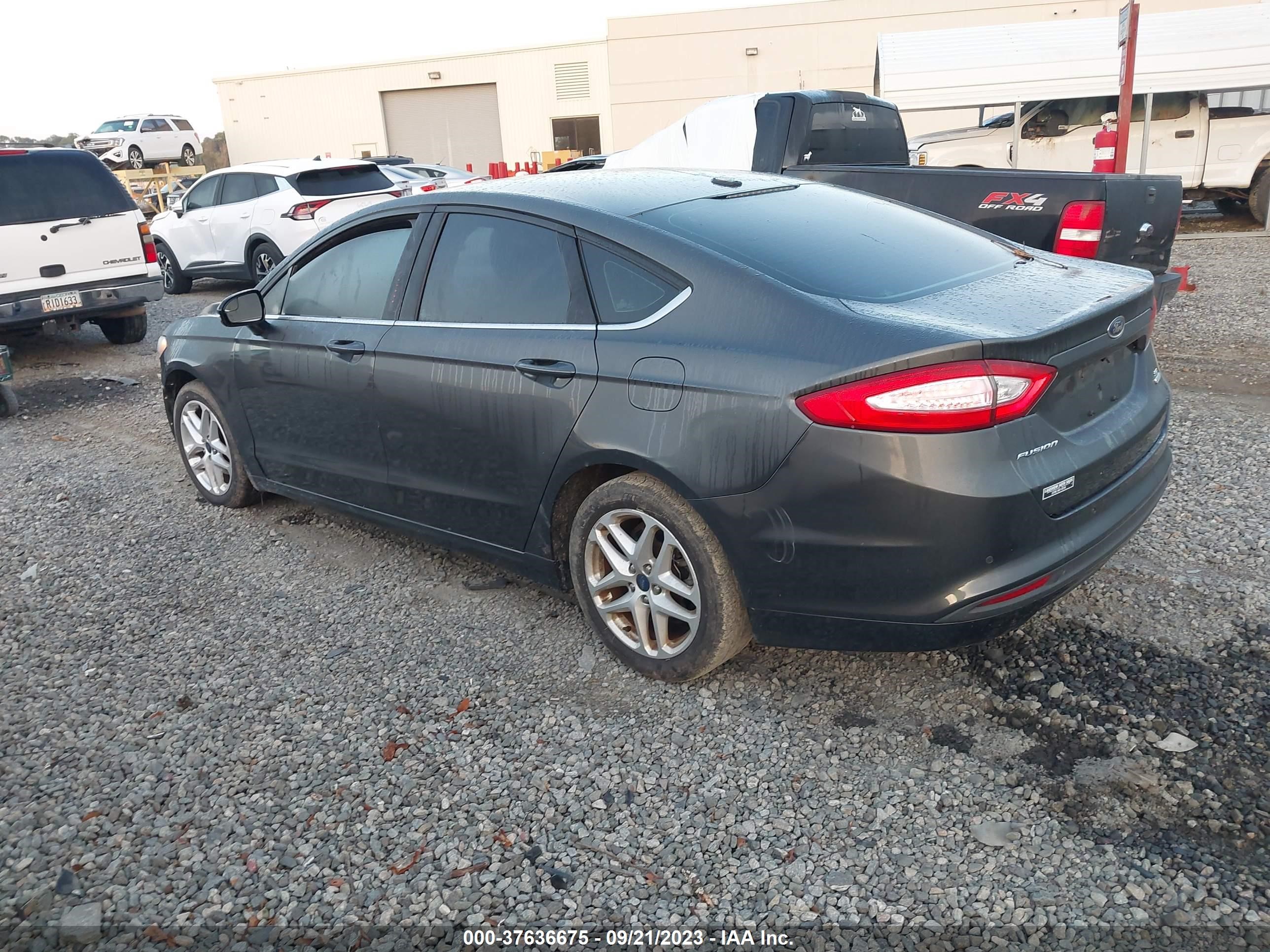 Photo 2 VIN: 3FA6P0HD0FR252293 - FORD FUSION 