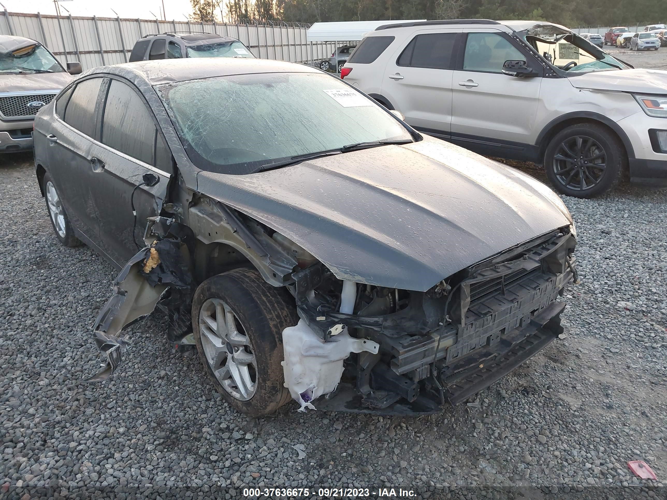 Photo 5 VIN: 3FA6P0HD0FR252293 - FORD FUSION 