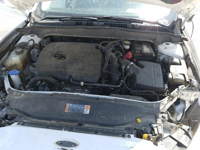 Photo 6 VIN: 3FA6P0HD0FR305784 - FORD FUSION SE 